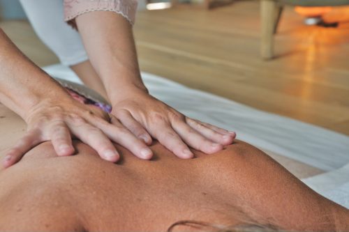L’usage du terme “Massage” n’est pas réservé qu’aux kinés